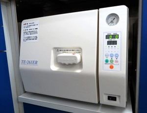 高圧蒸気滅菌器